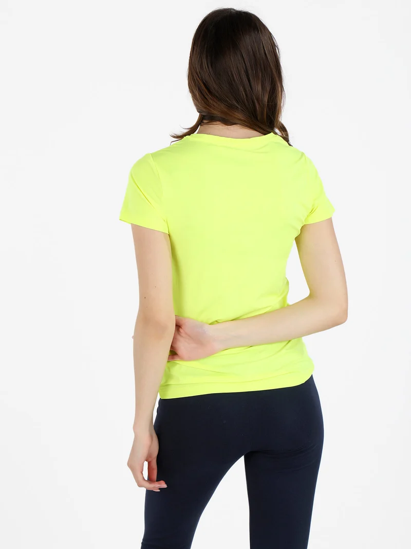 T-shirt sportiva da donna in tessuto tecnico - giallo