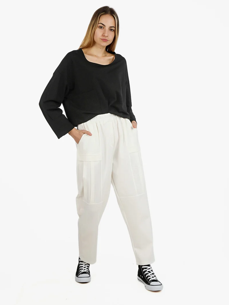 T-shirt cropped da donna con tasca - nero