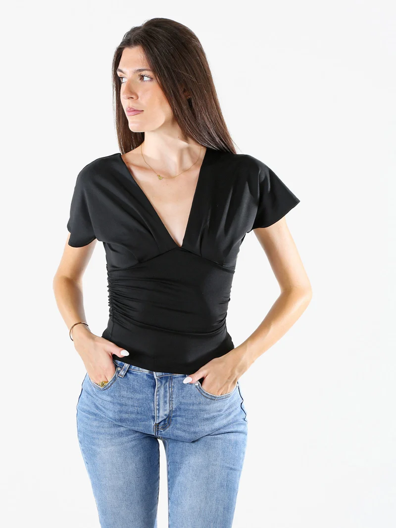 Top donna con scollo a V davanti e dietro con arricciature laterali - nero