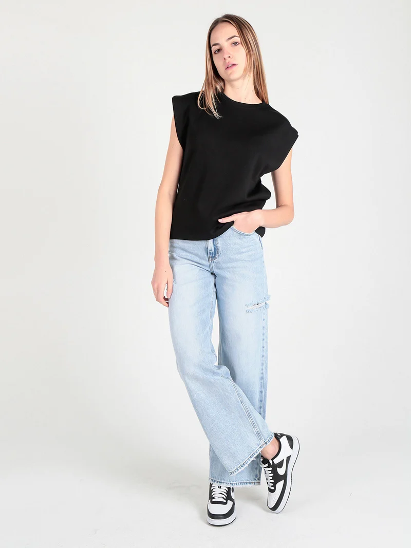 T-shirt donna con giromanica ampio - nero