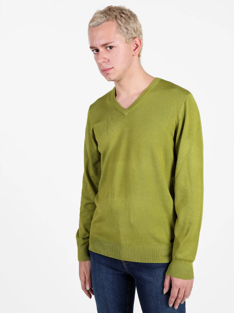 Pullover da uomo in maglia con scollo a V - pistacchio