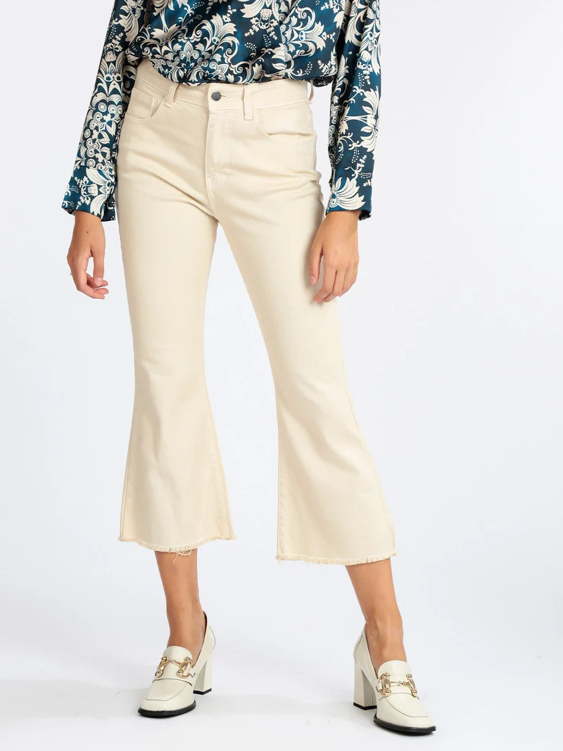 Pantaloni cropped da donna con finale a zampa - beige