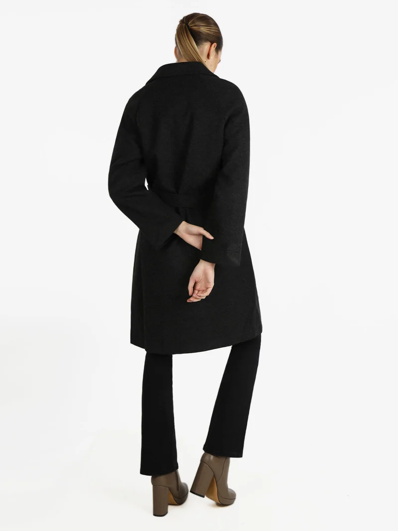 Cappotto doppiopetto da donna con cintura - nero
