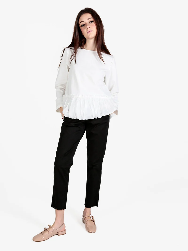 Maglia donna oversize con bordo finale a palloncino - bianco