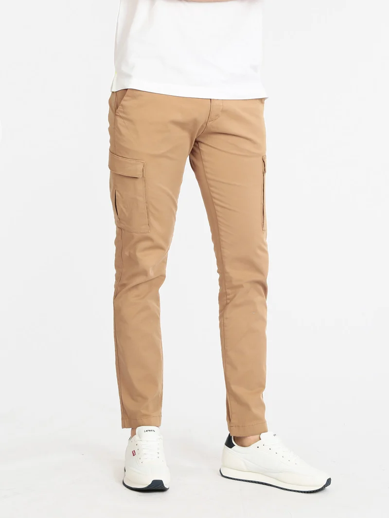 Pantaloni cargo da uomo con tasconi - cammello
