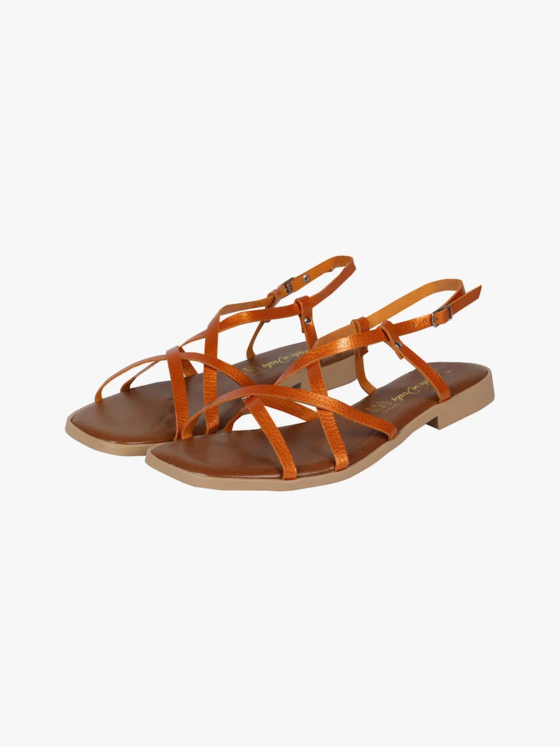 Sandali bassi in pelle da donna con fascette incrociate - arancione
