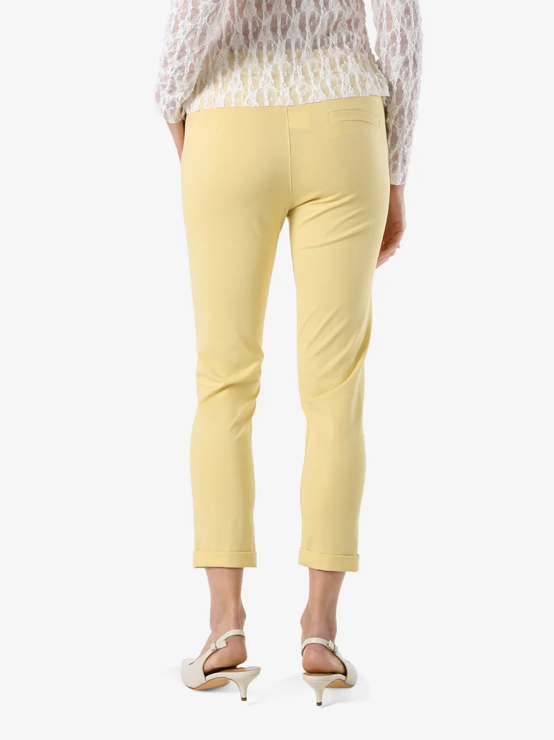 Pantaloni da donna a gamba dritta con risvolto - giallo