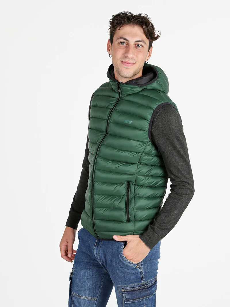 Gilet da uomo imbottito con cappuccio - verde