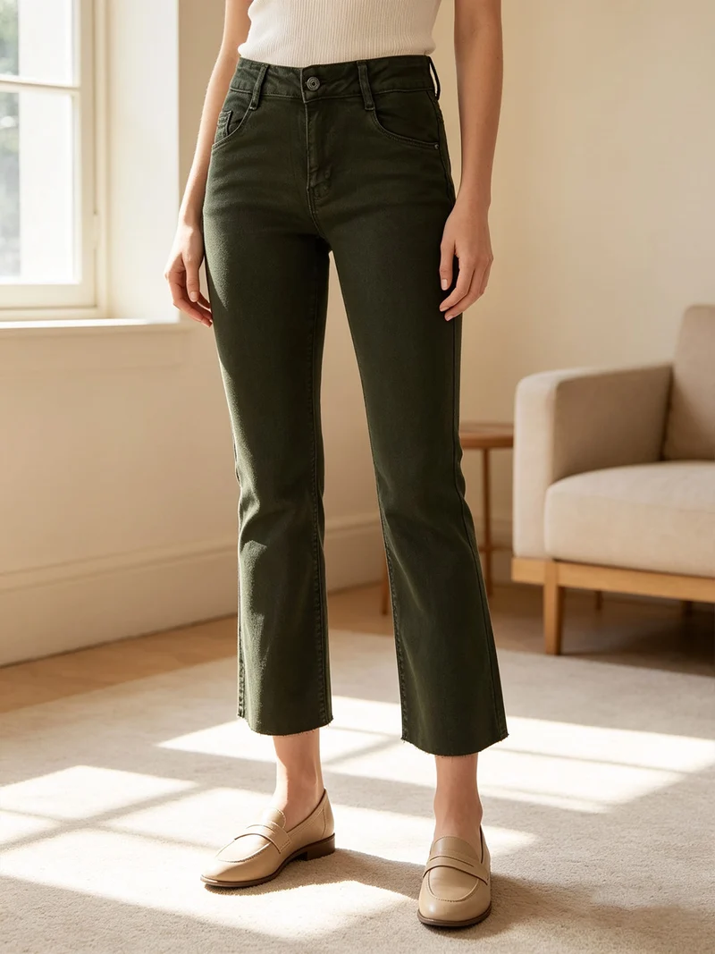 Jeans donna cropped con finale taglio laser - militare