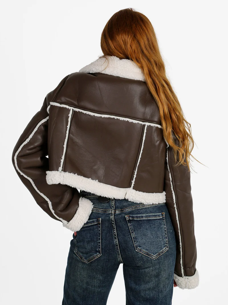 Giacca donna cropped pesante con pelliccia sintetica - moro
