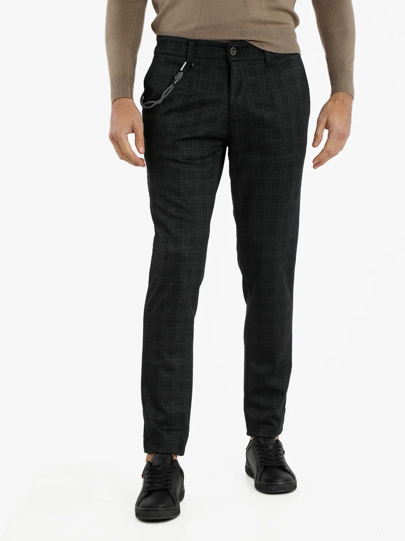 Pantaloni casual da uomo con stampa a quadri - nero