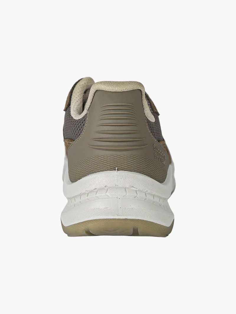 Sneakers in pelle scamosciata da uomo - marrone