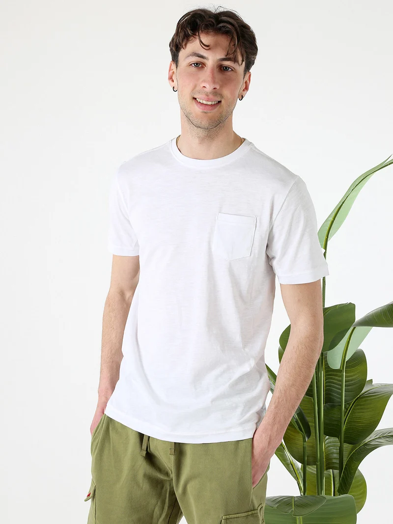T-shirt girocollo in cotone da uomo con taschino - bianco