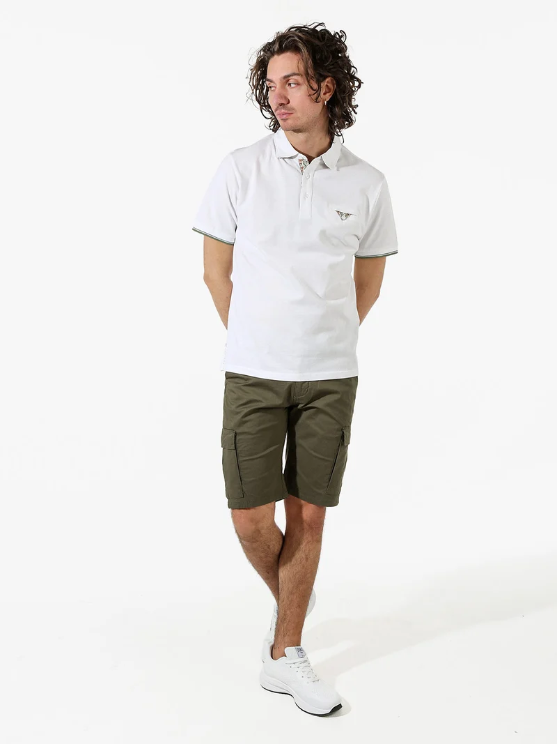 Polo da uomo in cotone a maniche corte con taschino a filetto - bianco