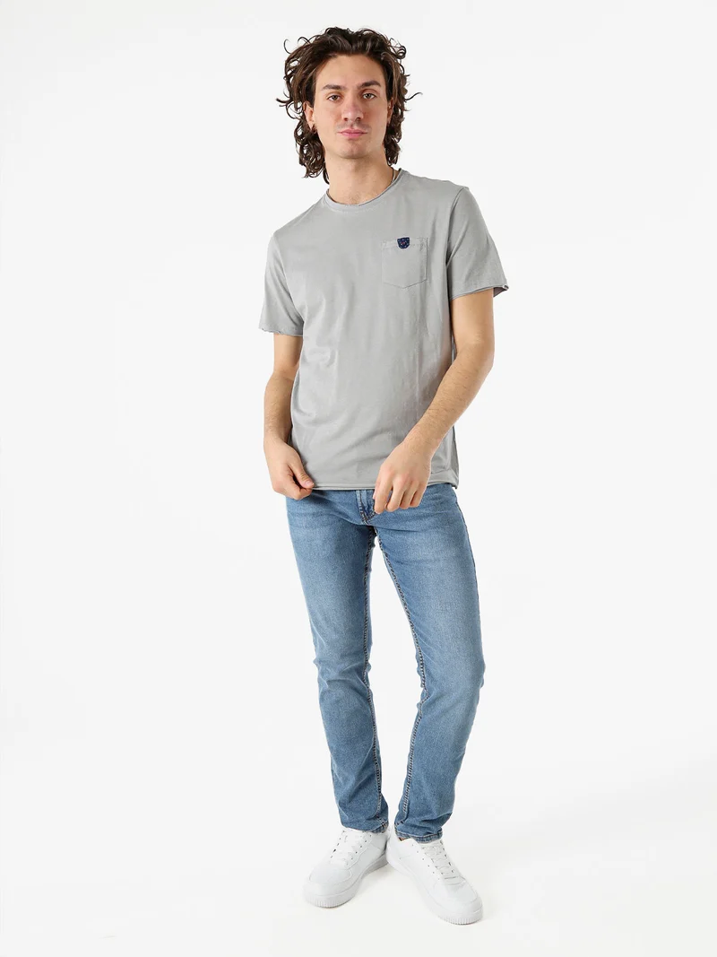 T-shirt girocollo da uomo in cotone con taschino - grigio