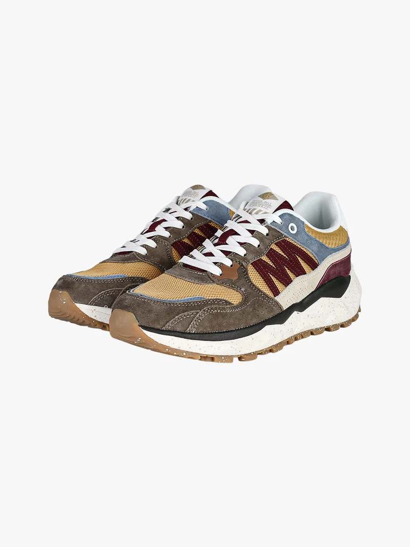 Sneakers da uomo stringate - marrone