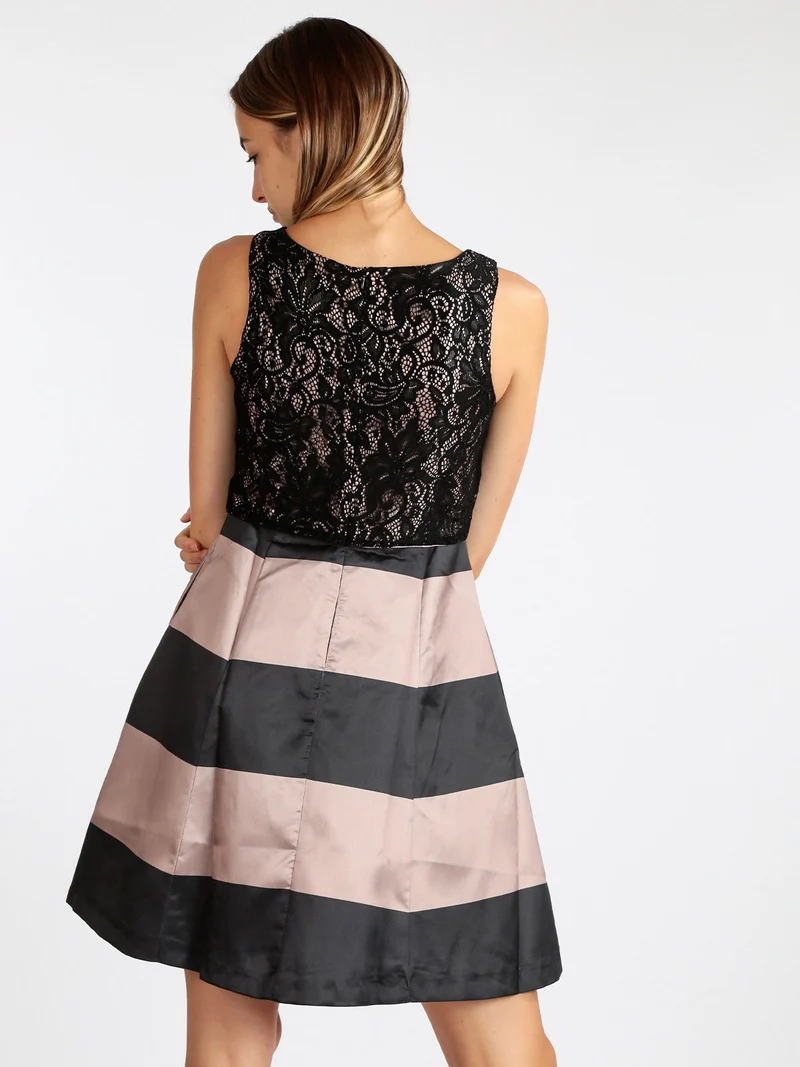 Abito donna smanicato con pizzo - nero