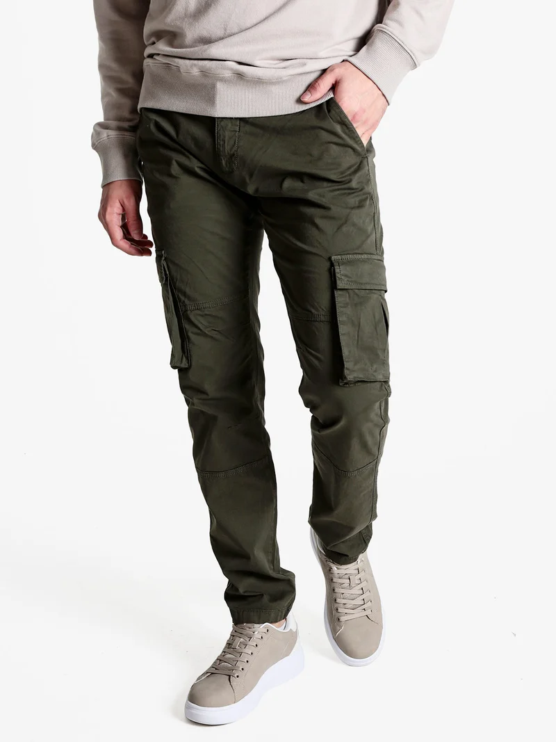 Pantaloni cargo da uomo slim fit in cotone - militare