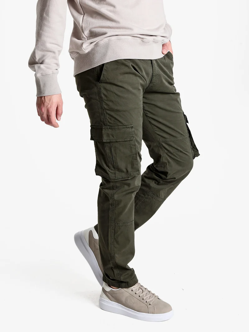 Pantaloni cargo da uomo slim fit in cotone - militare