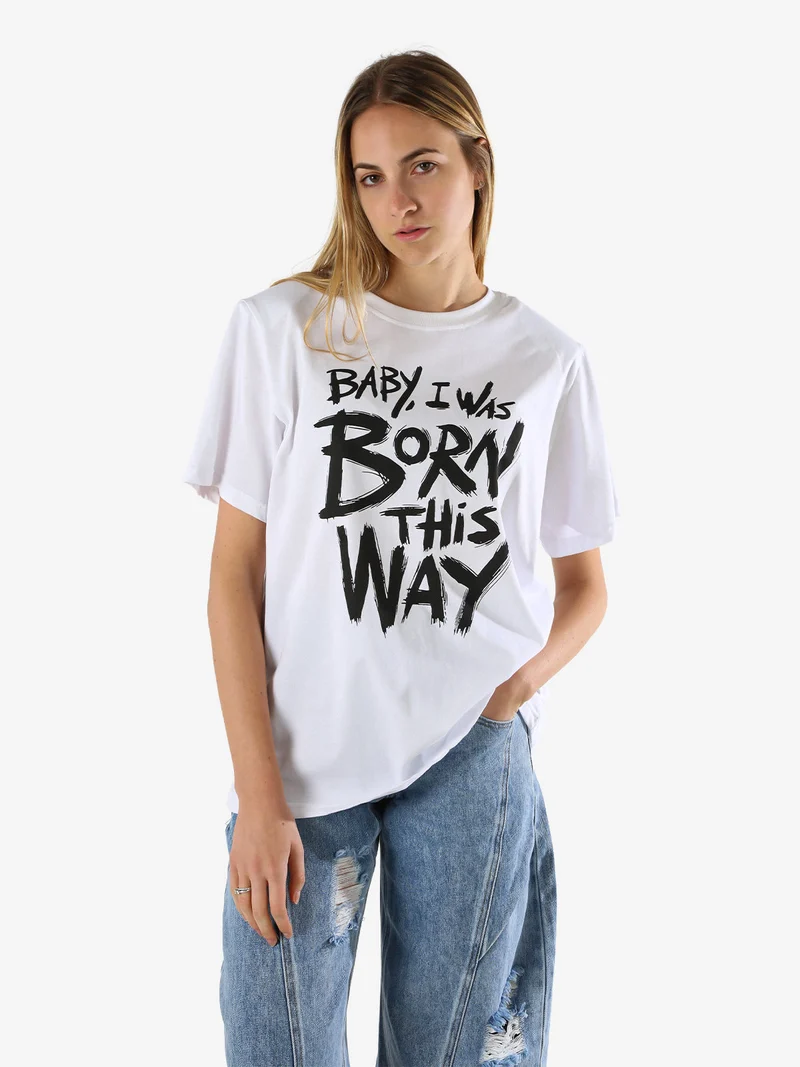 T-shirt donna oversize con spalline imbottite e stampa - bianco