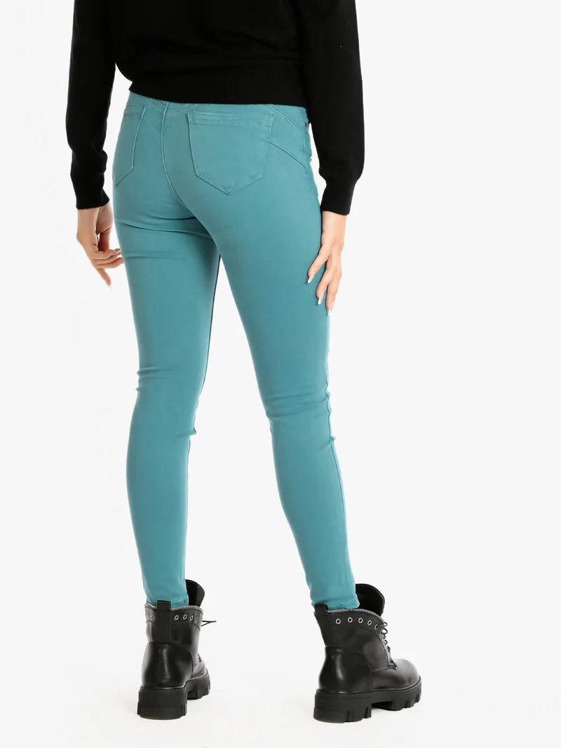 Pantaloni slim fit da donna - turchese