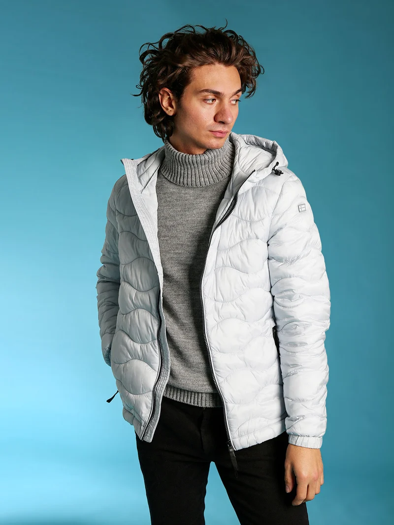 Piumino leggero da uomo con cappuccio e zip - perla