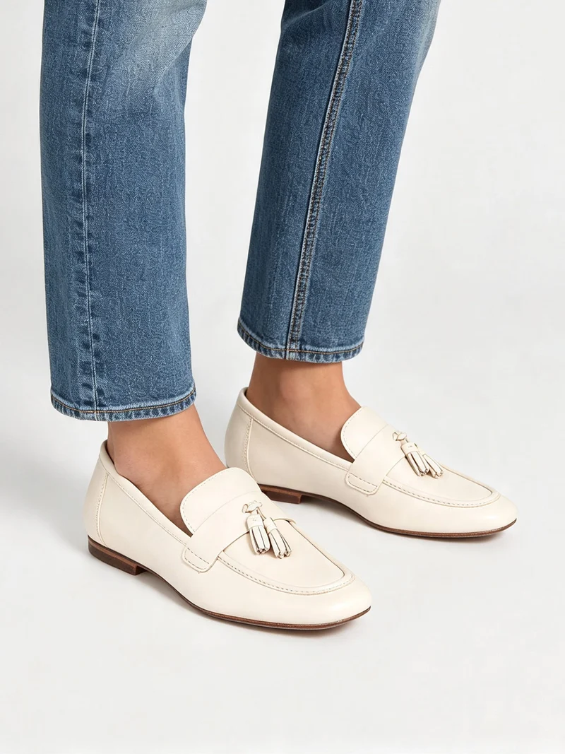Mocassini donna in vera pelle con nappine - beige