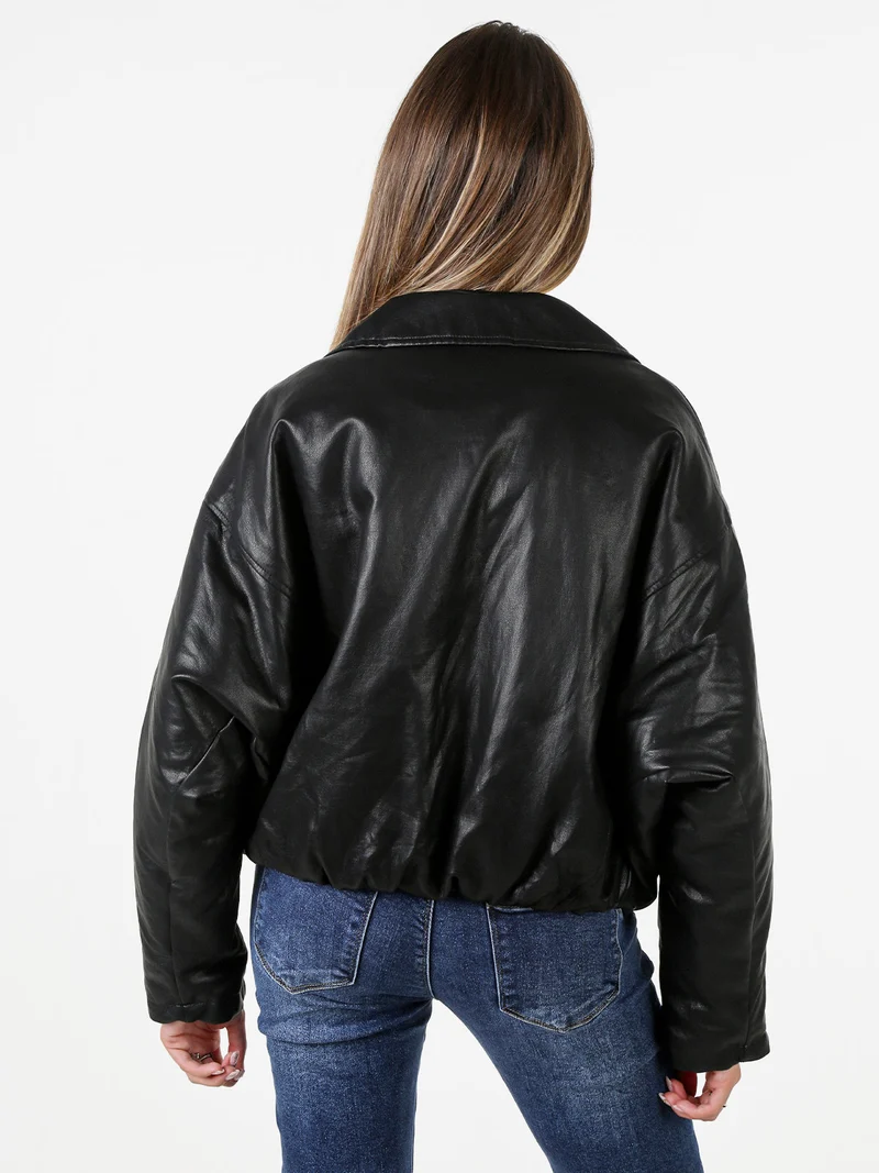 Giacca cropped da donna imbottita in ecopelle - nero