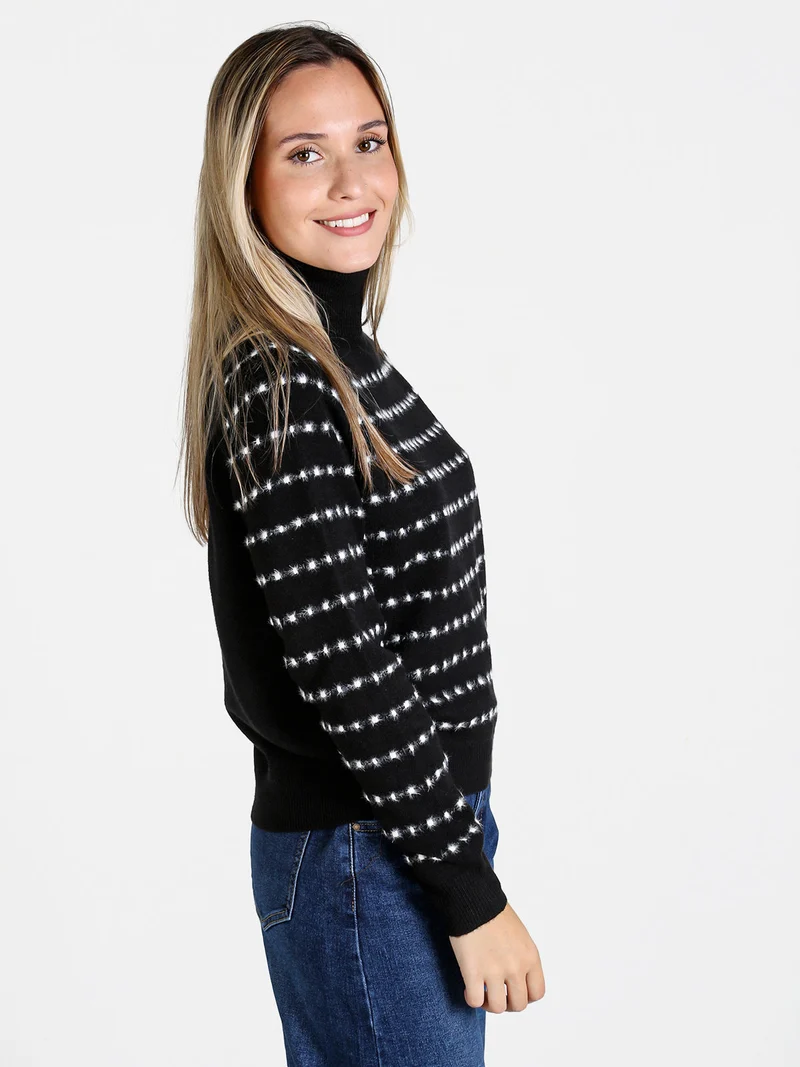 Maglione dolcevita da donna con dettagli pelosi - nero