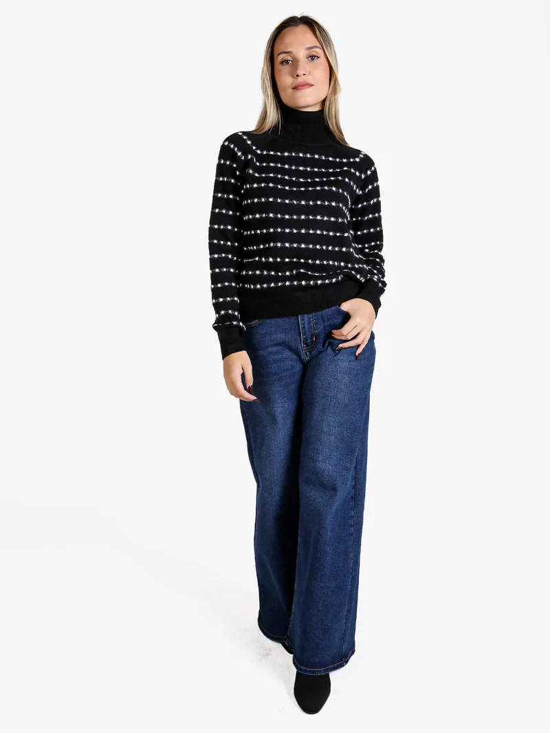 Maglione dolcevita da donna con dettagli pelosi - nero