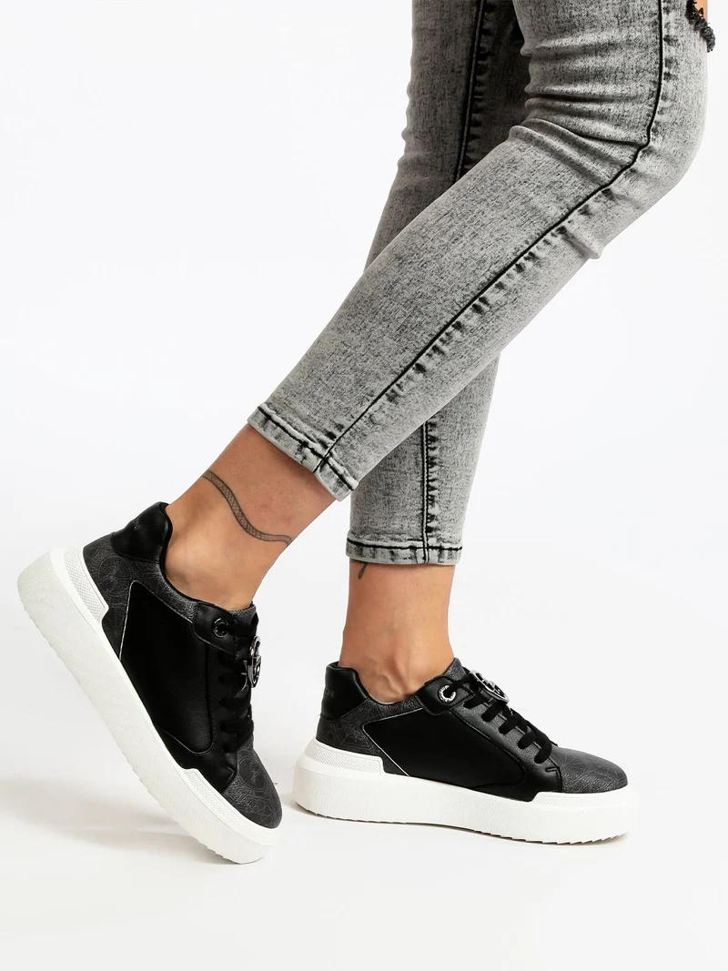 Sneakers donna stringate - nero