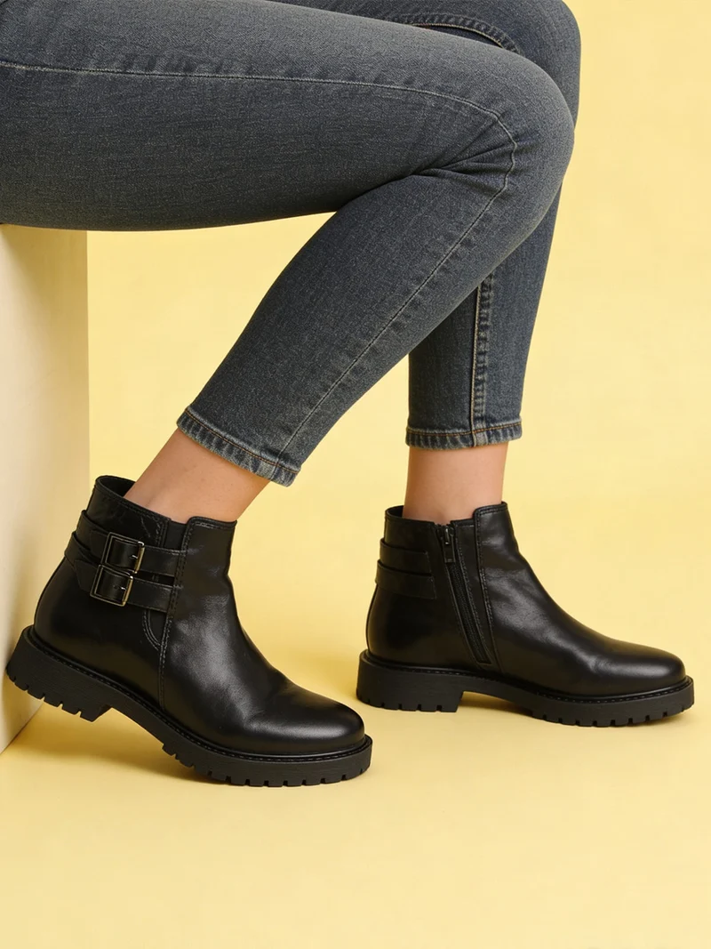 Stivaletti donna in pelle con doppia fibbia e zip - nero