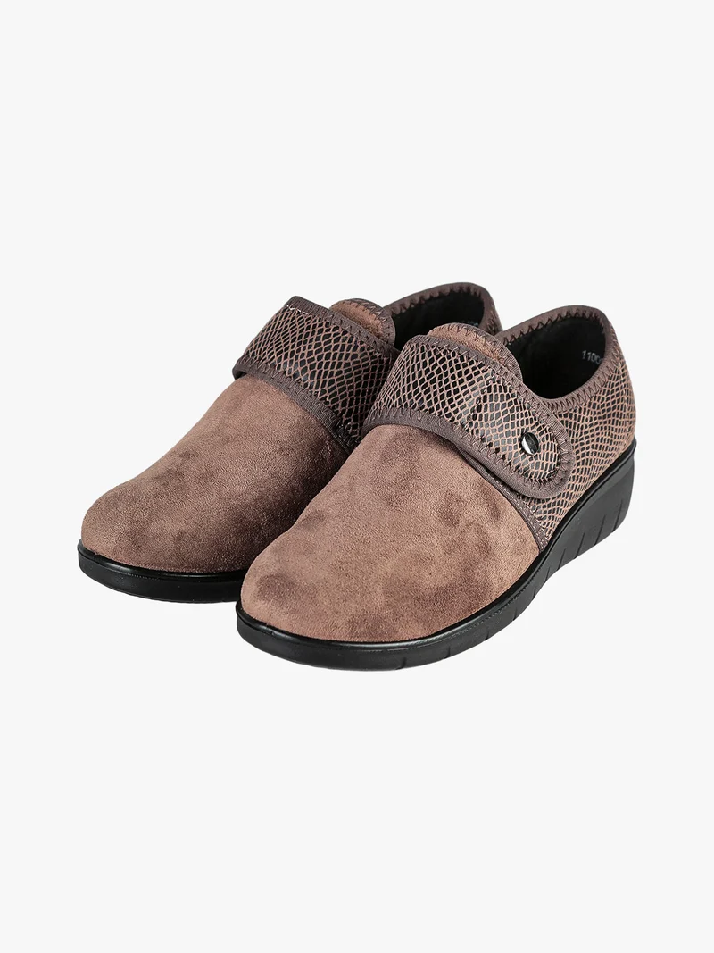 Mocassini donna scamosciati con zeppa e cinturino a strappo - khaki