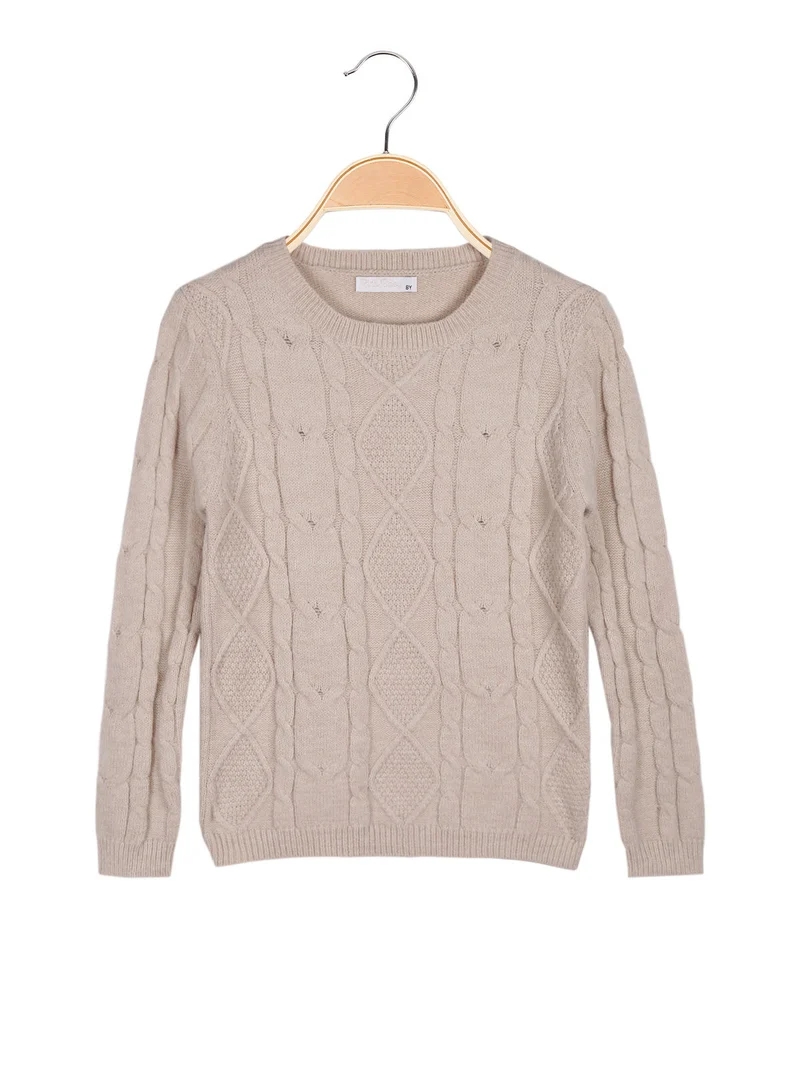 Maglione a treccia da bambina con sciarpa - beige