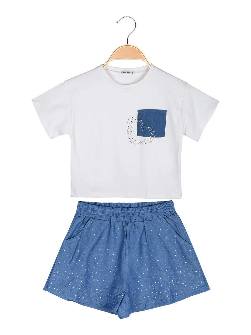 Completo da bambina con t-shirt cropped e shorts in jeans con strass - bianco