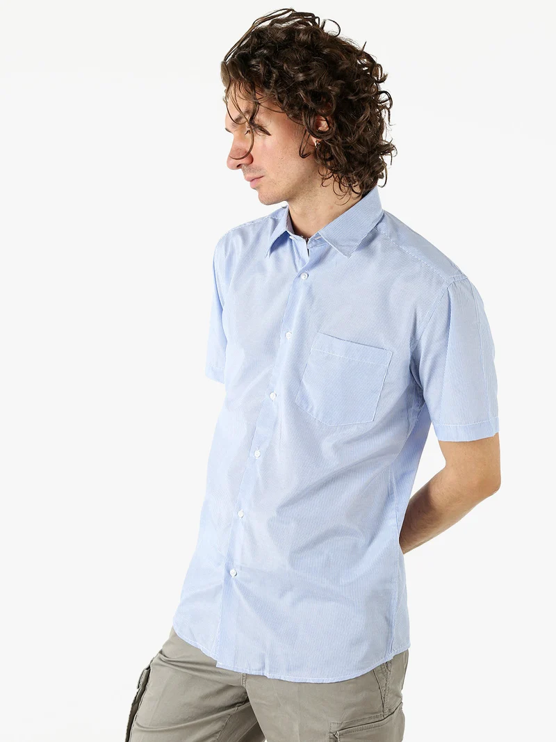 Camicia da uomo rigata a maniche corte con taschino - azzurro