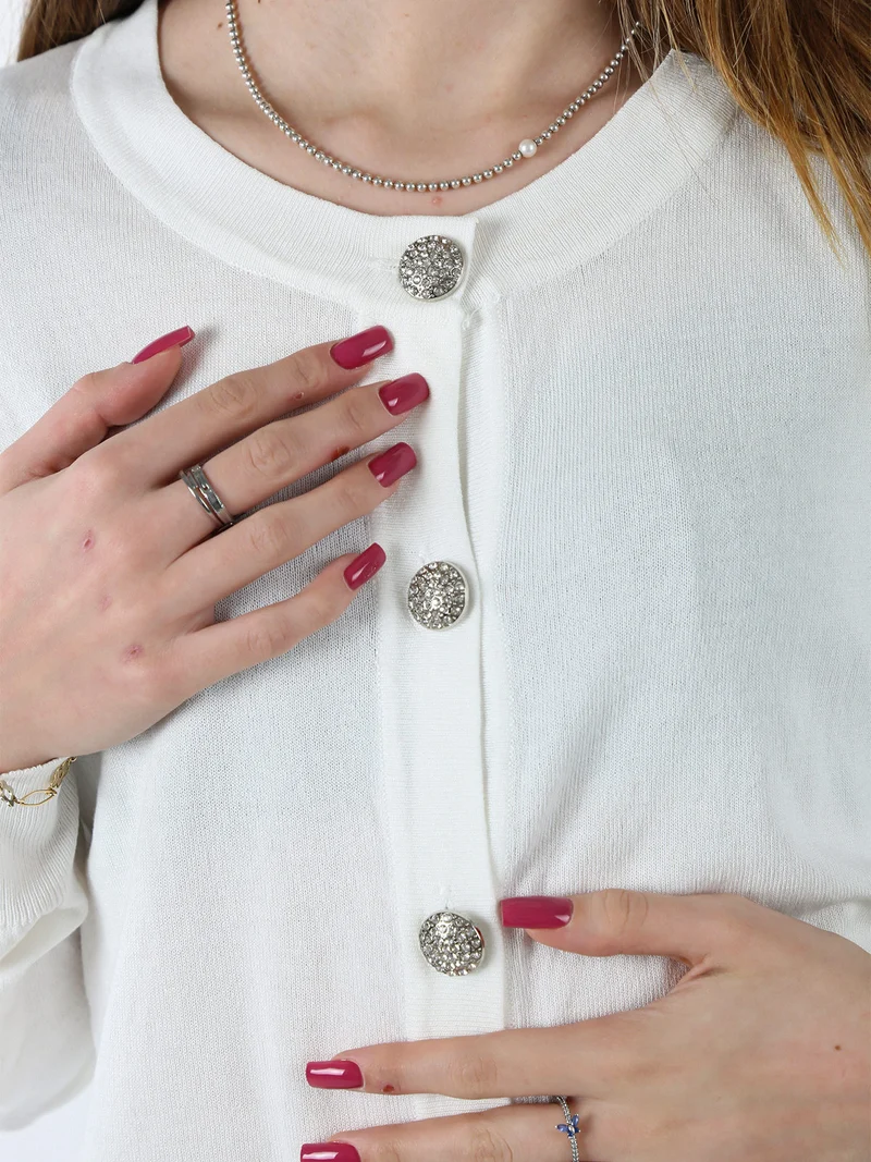 Cardigan donna in maglia con bottoni gioiello - bianco