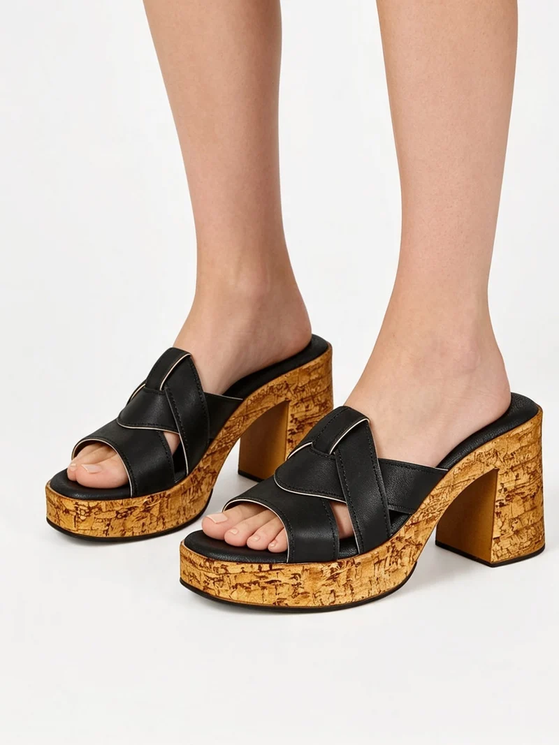 Ciabatte donna con tacco largo e plateau - nero