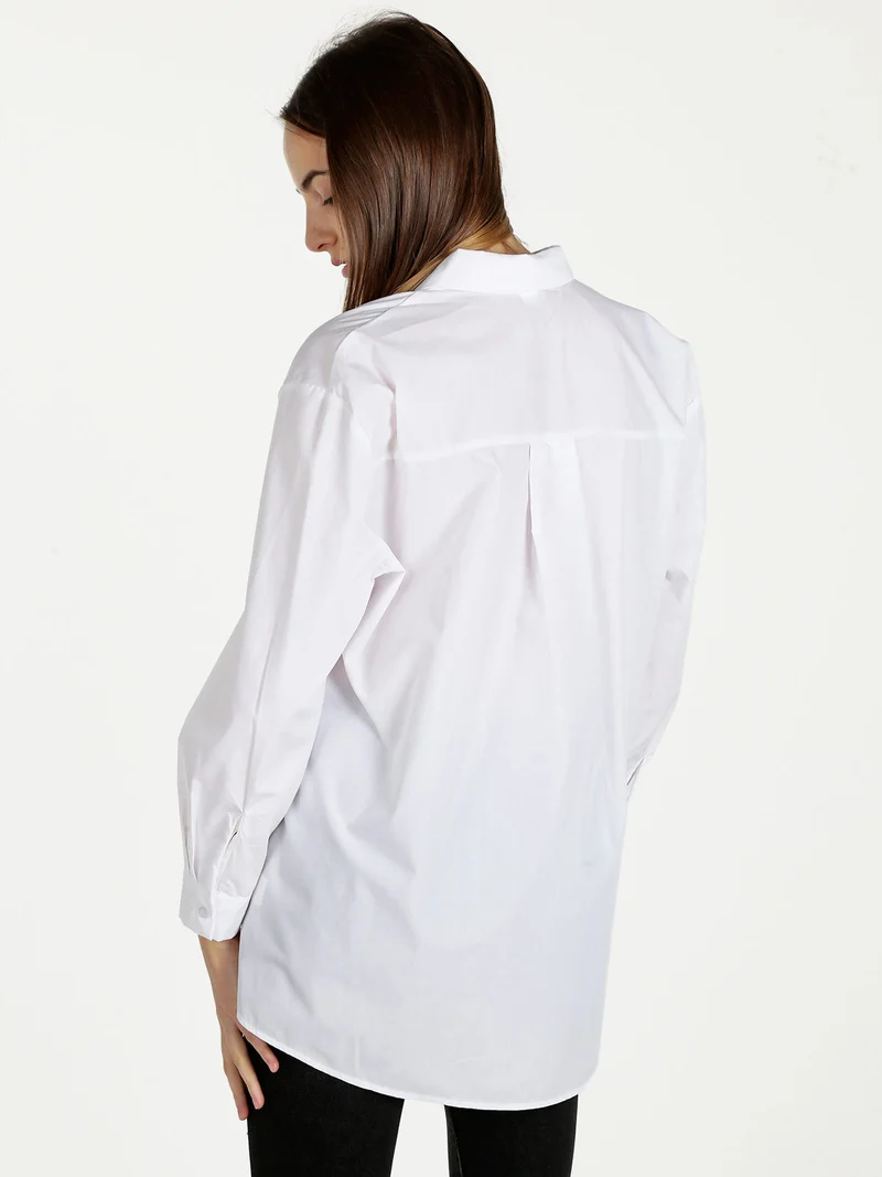 Camicia donna oversize con taschino - bianco