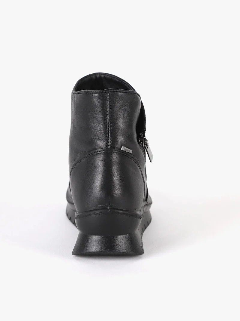 Stivaletti donna in pelle con zeppa - nero