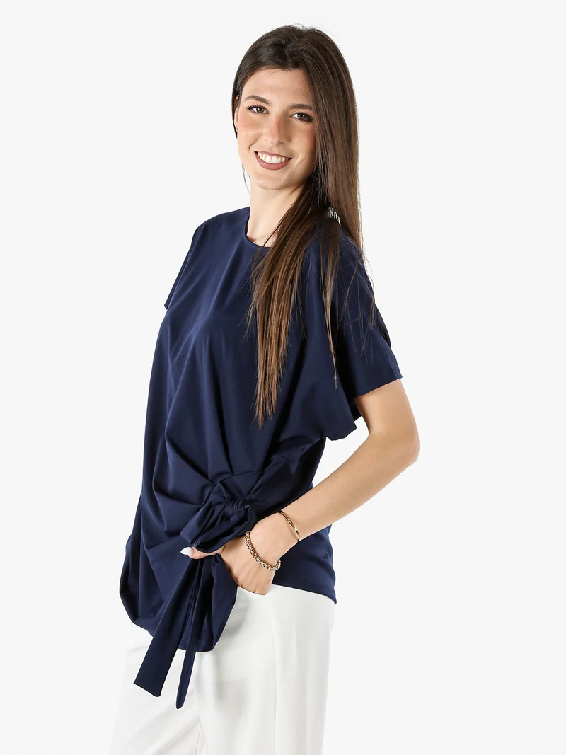 Maxi blusa da donna con fiocco laterale - blu scuro