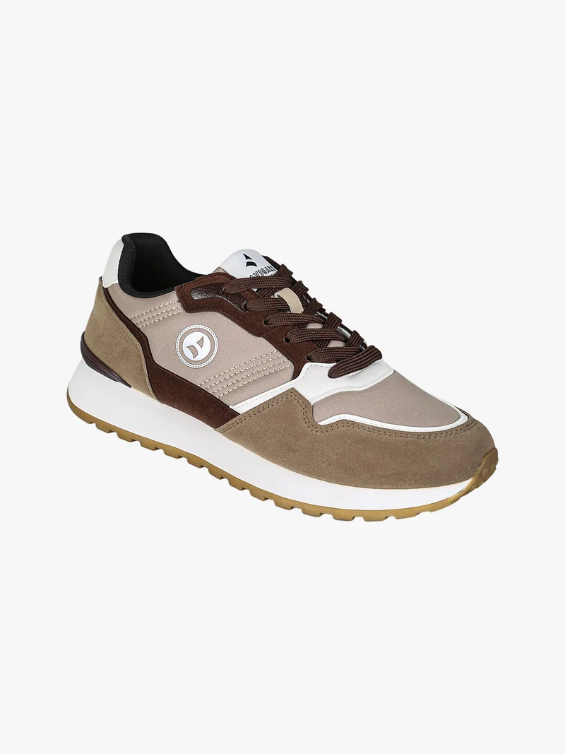 Sneakers stringate da uomo con platform - marrone