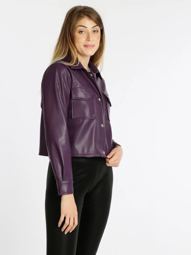 Giacca corta da donna in ecopelle - viola