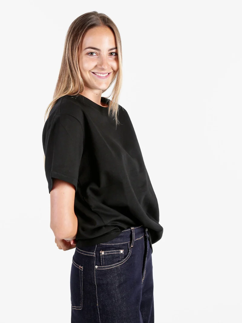 T-shirt donna oversize in cotone - nero