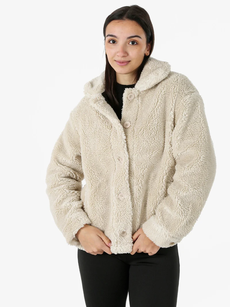 Cappotto corto teddy da donna con bottoni - beige