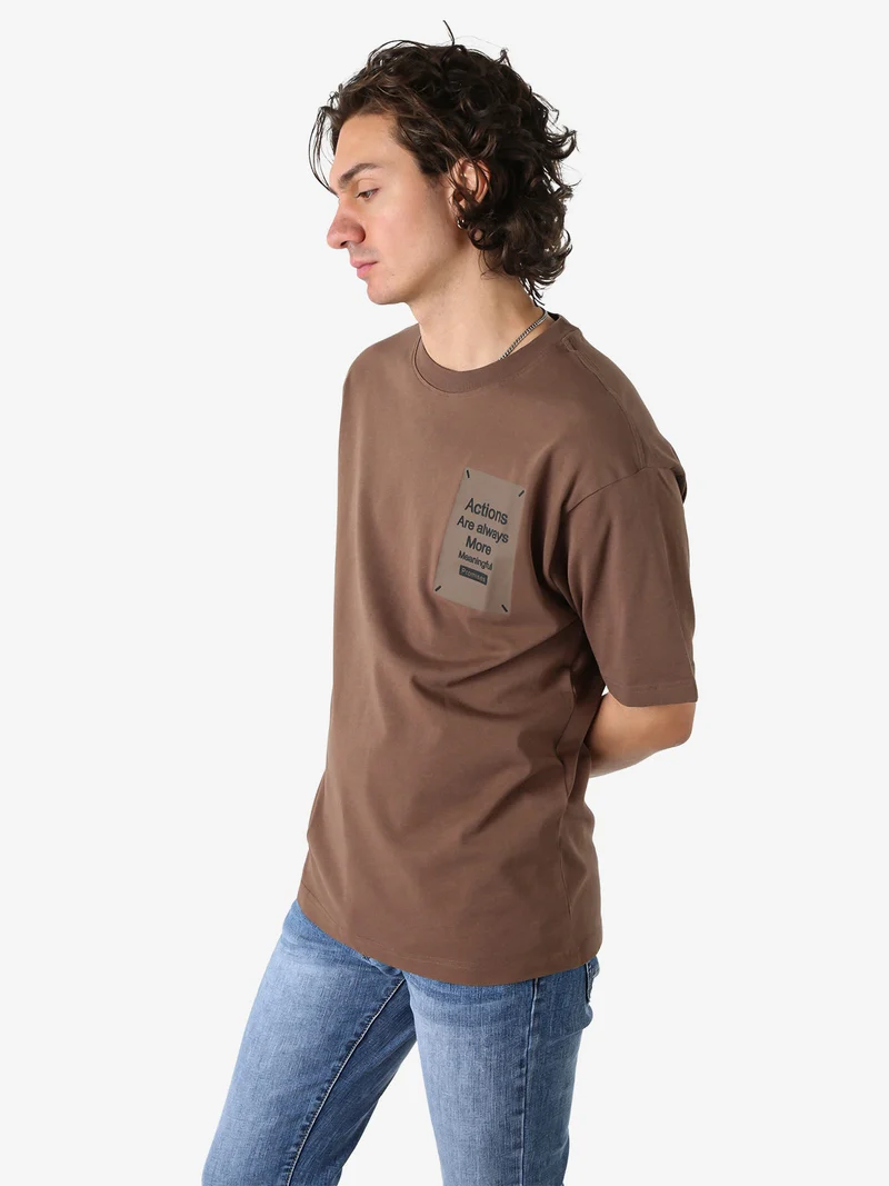 T-shirt oversize da uomo in cotone - caffè