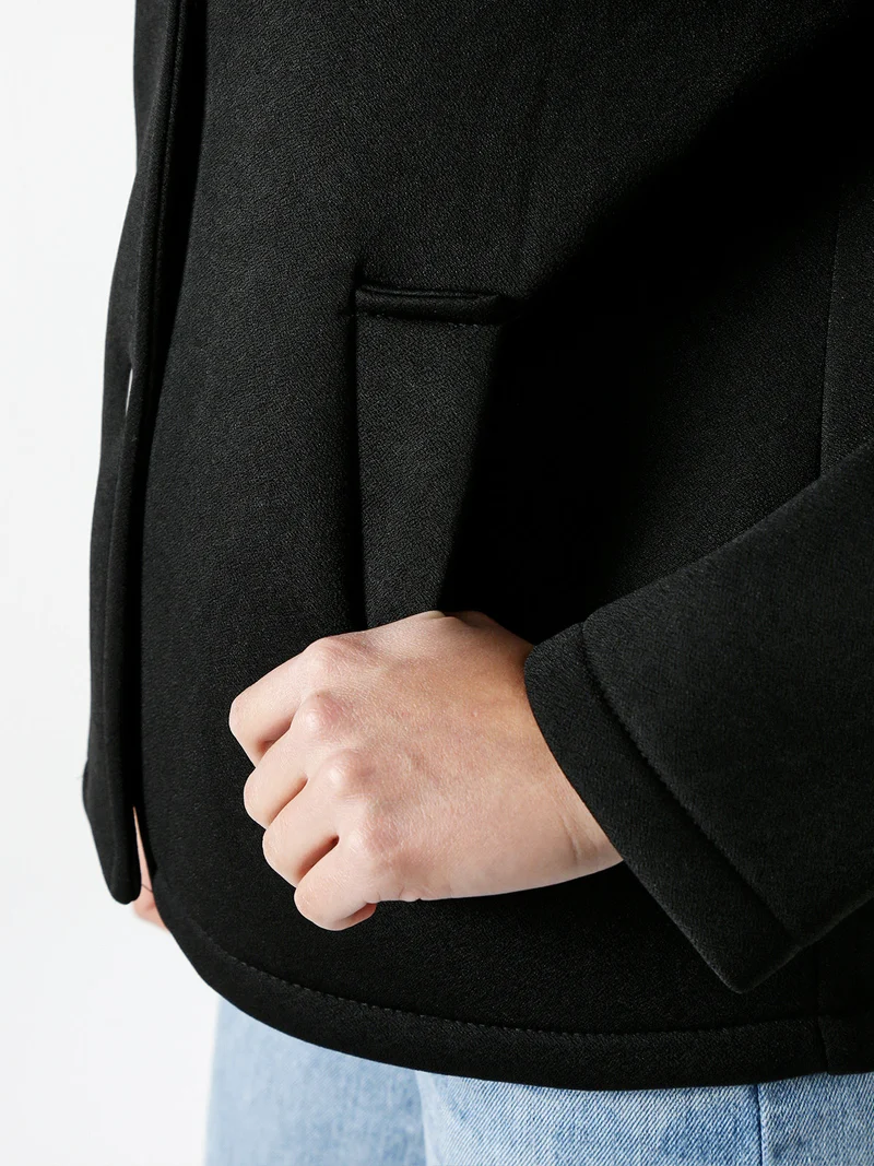 Giacca da donna in panno con bottoni e cappuccio - nero