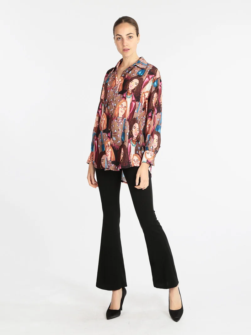 Maxi camicia da donna con stampe - marrone