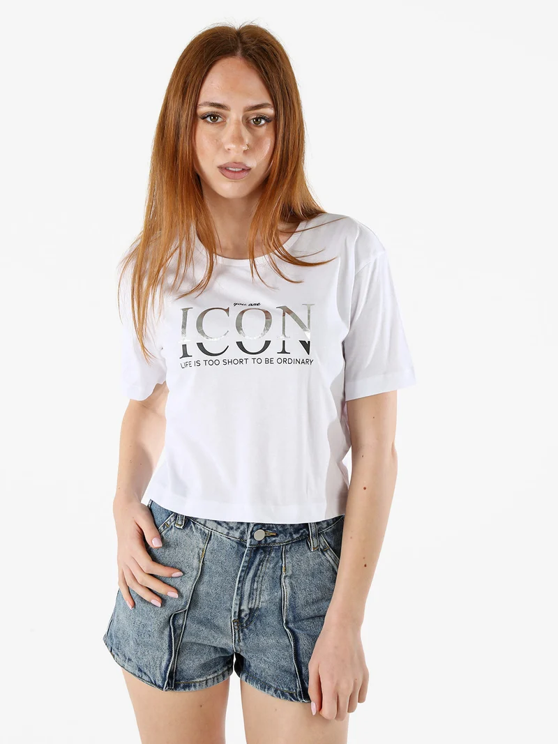 T-shirt donna cropped in cotone con stampa - bianco