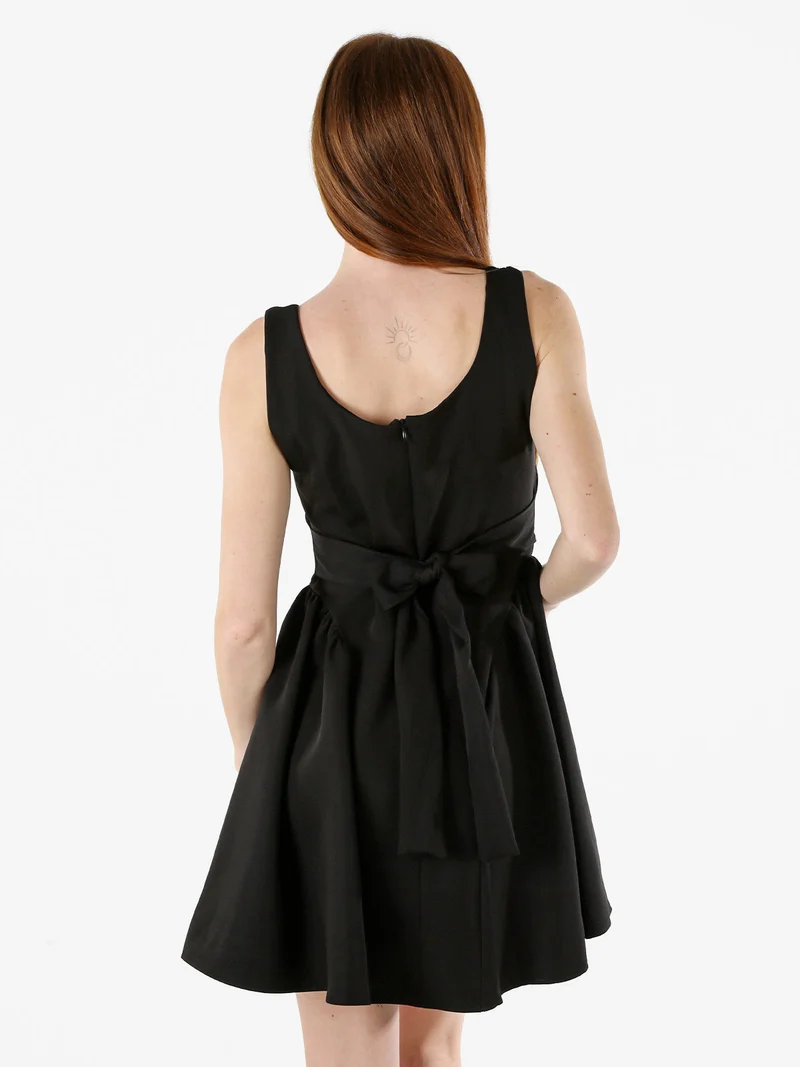 Vestito donna a spalla stretta con scollo quadrato - nero